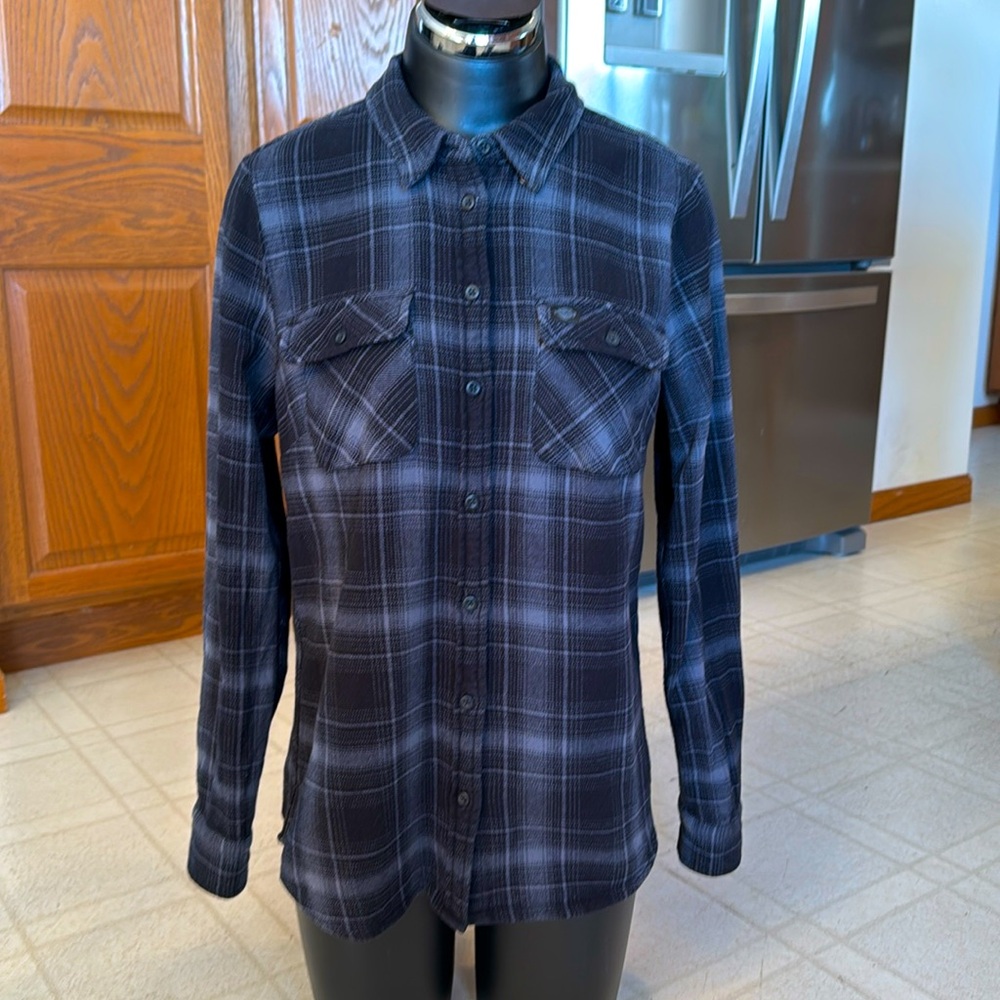 Harley Davidson women’s navy and black flannel. Size Medium